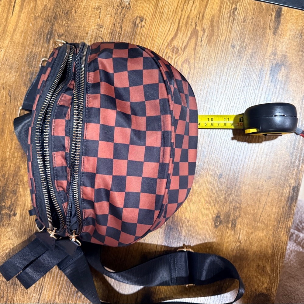 Checkered Black and Brown Sling Bag - Picture 3 of 12